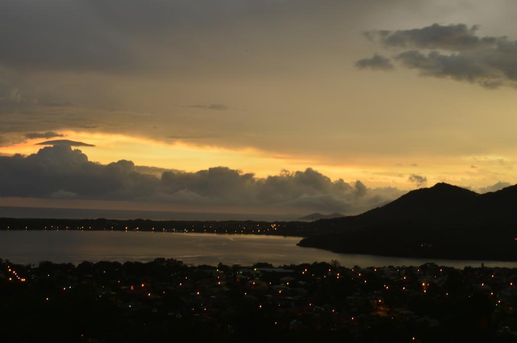 Pousada Alto Da Lagoa ฟลอเรียนอโปลิส ภายนอก รูปภาพ